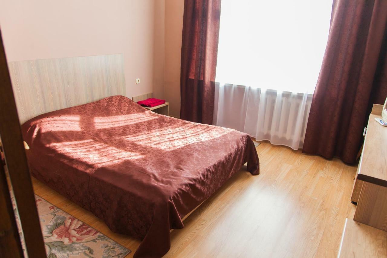 Dvina Hotel Polatsk Exterior foto